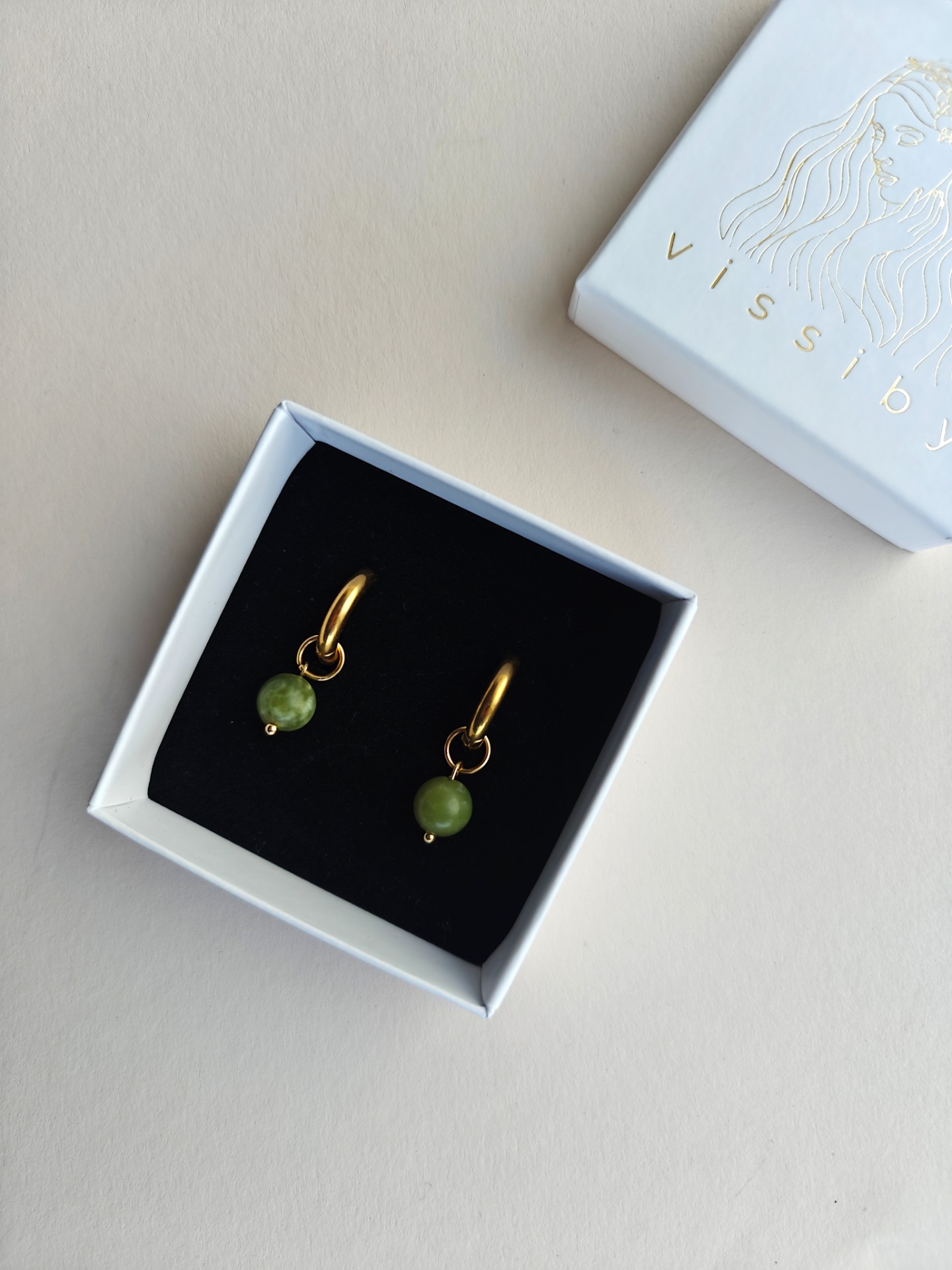 kullansävyinen rengas